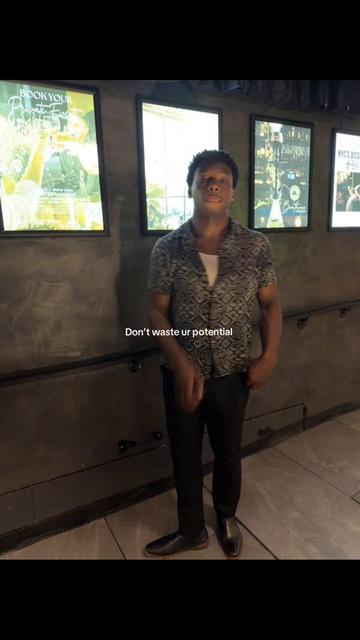@️ 🚶🏾♂️➡️