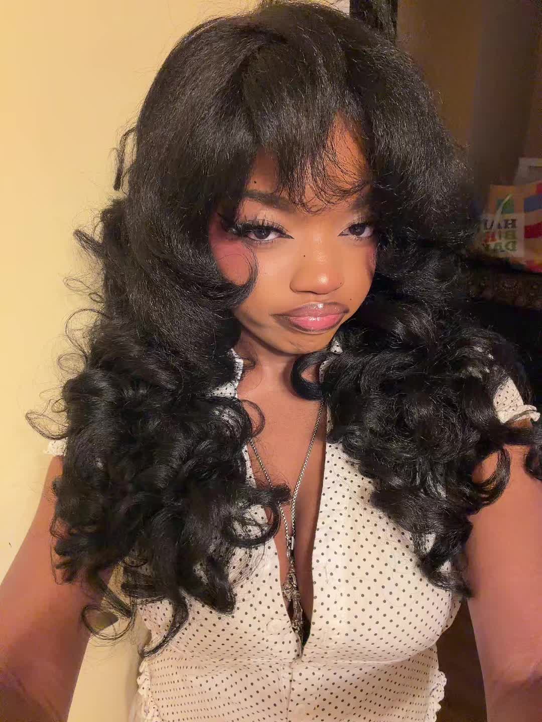 @✰.