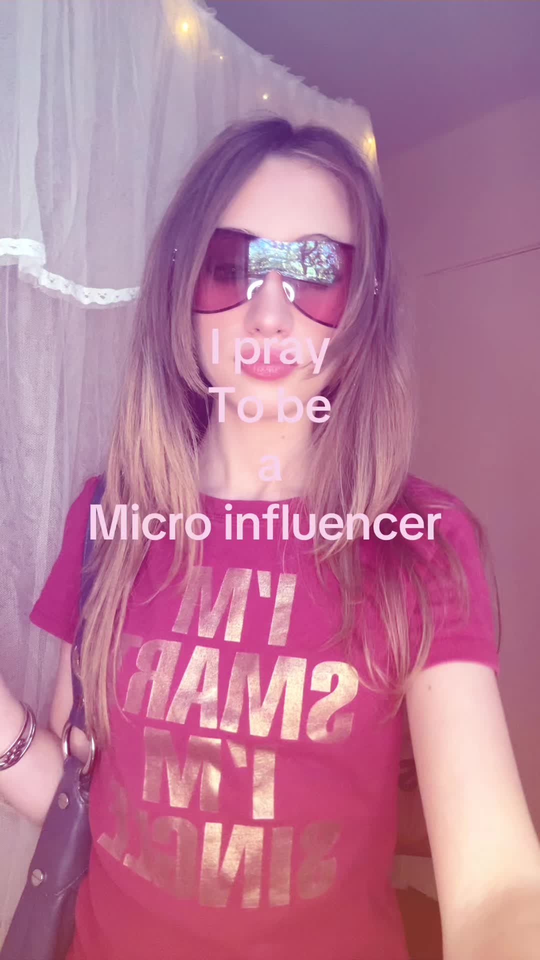 @𝐸𝓈𝓉𝒽𝑒𝓇 𝐹𝓇𝒶𝓎𝒹𝒶 🧁