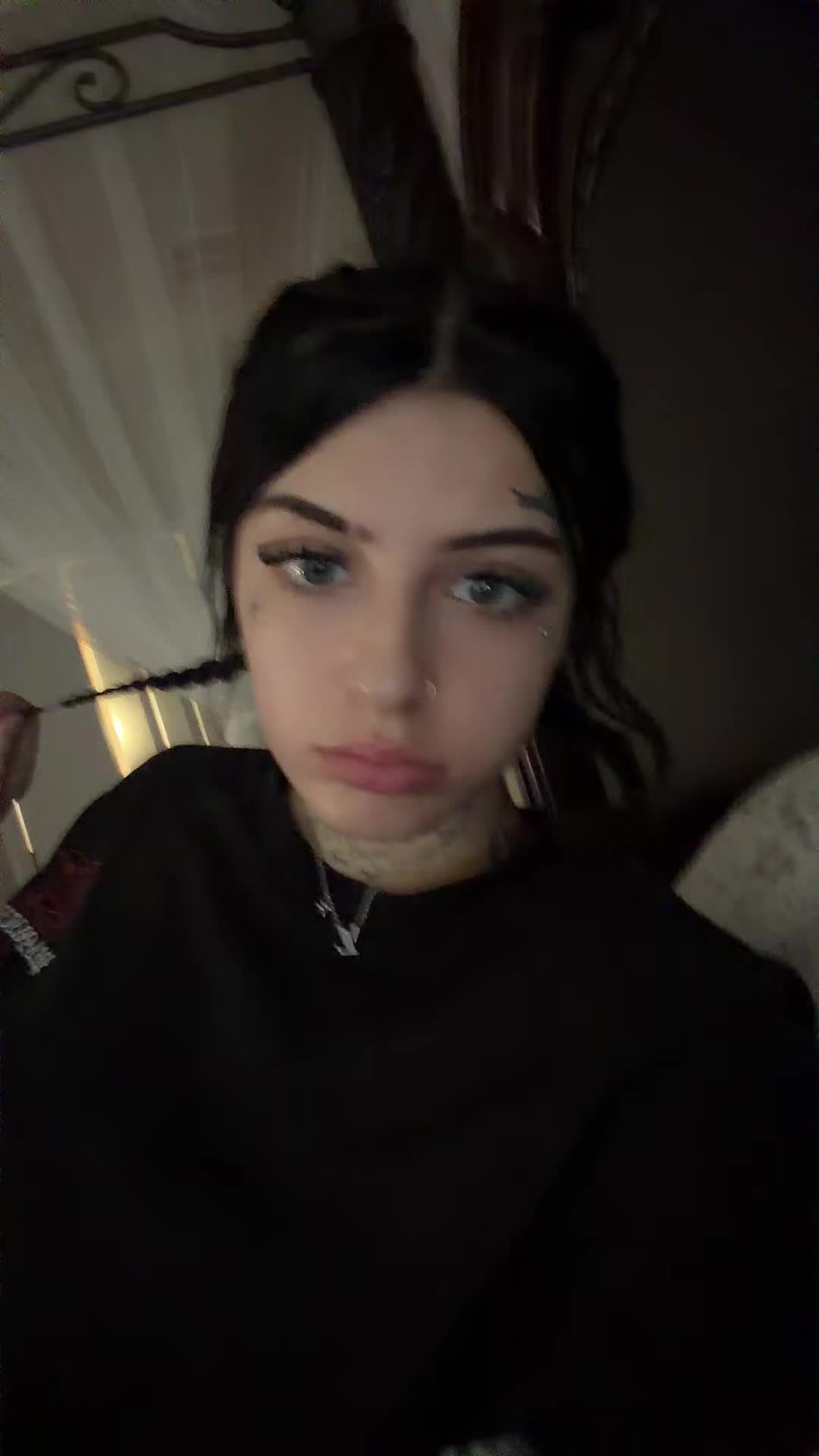 @Lilyrrrose