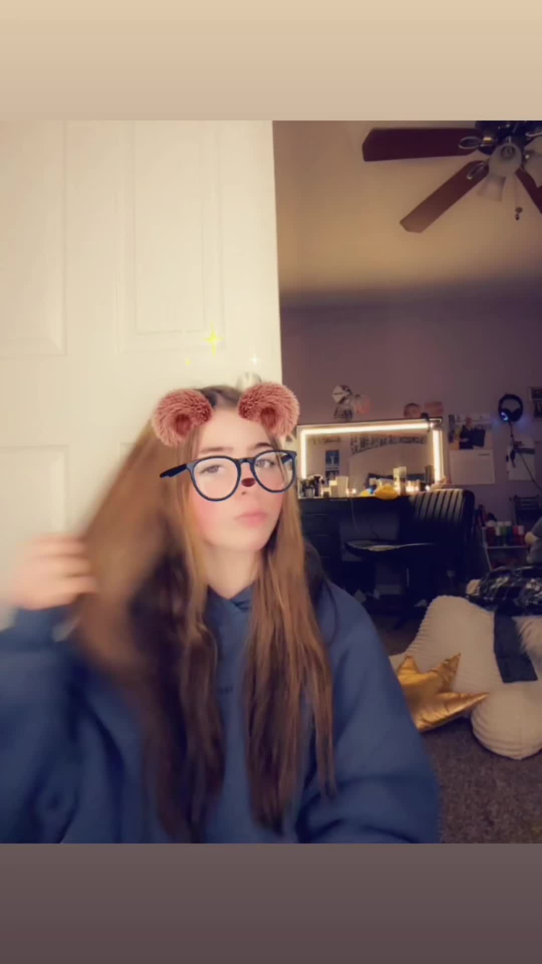 @paige bueckers is hot