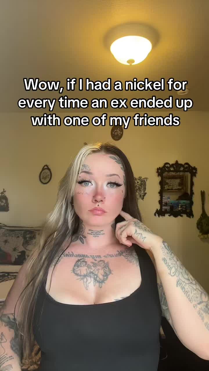 @Chloe_lynn