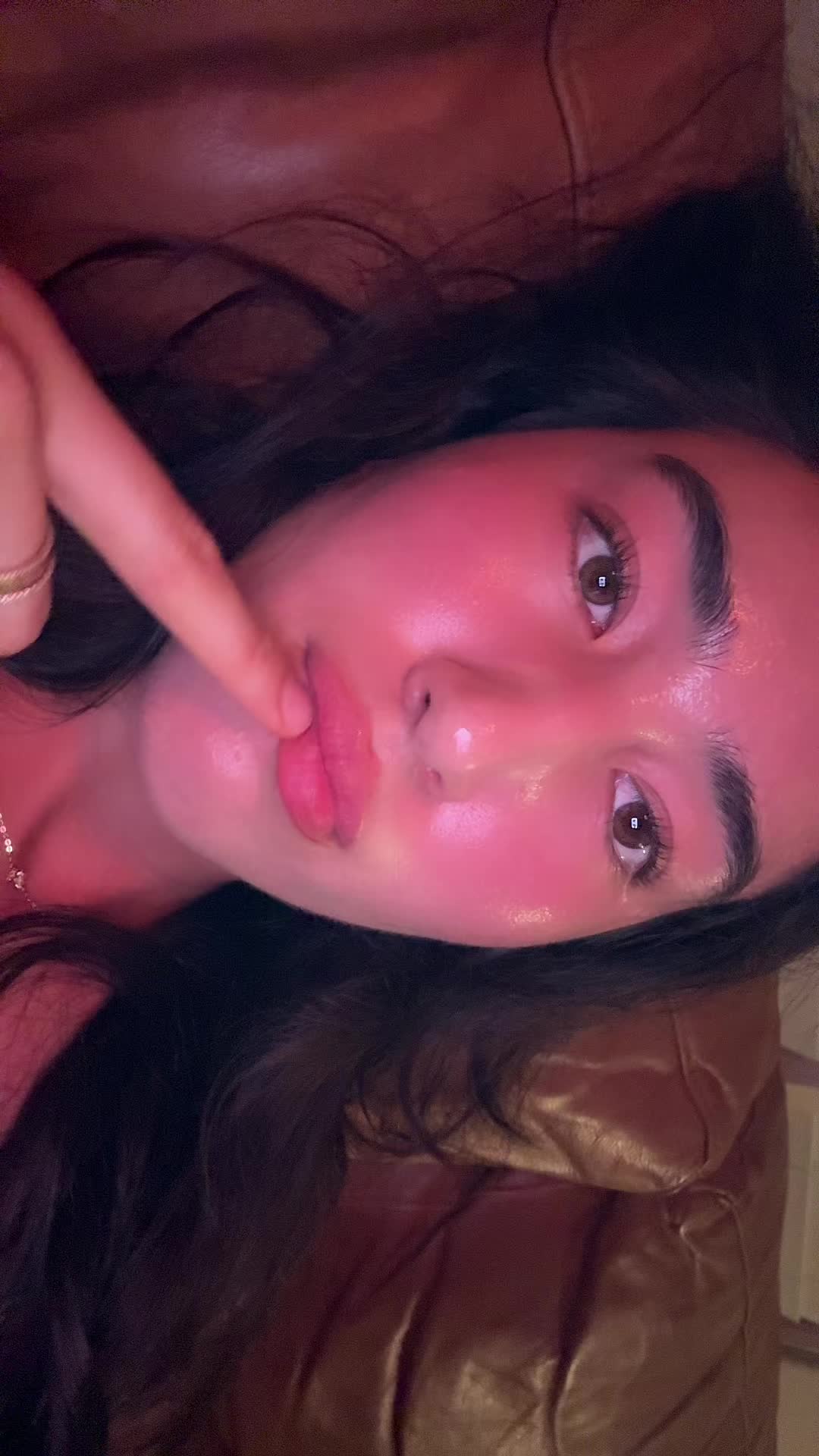 @rhiyena