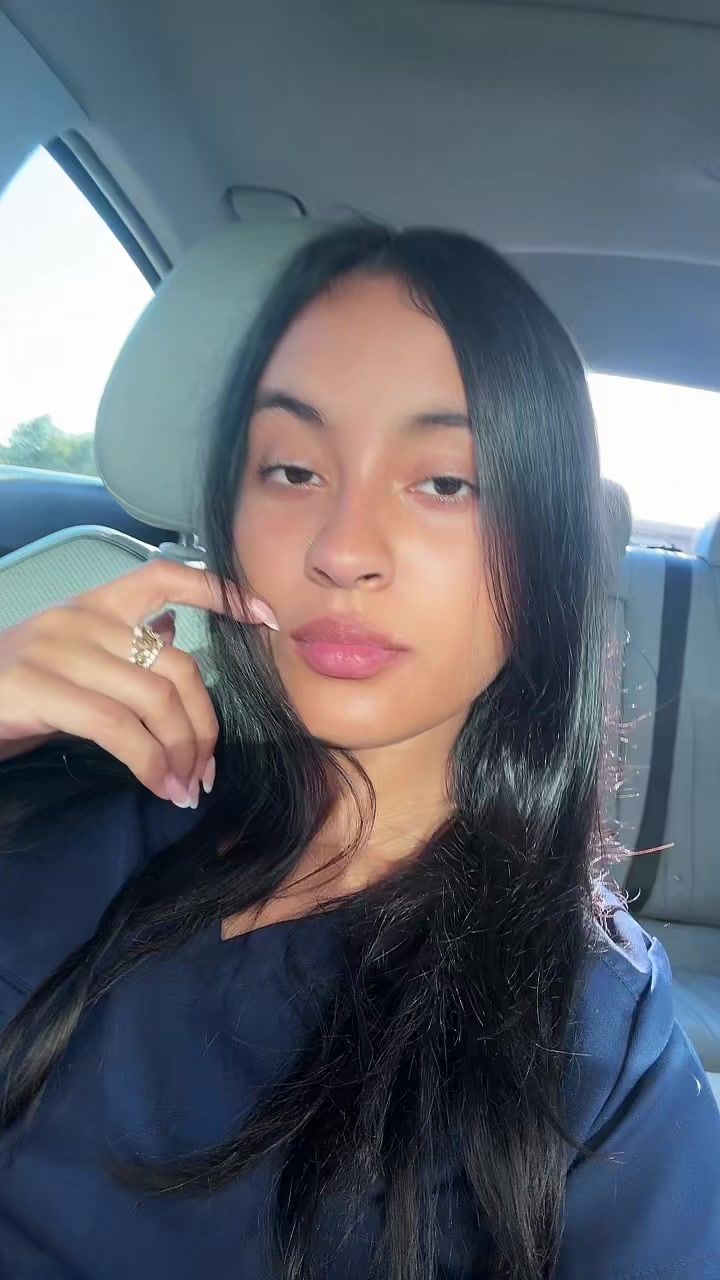@Lilly♡︎