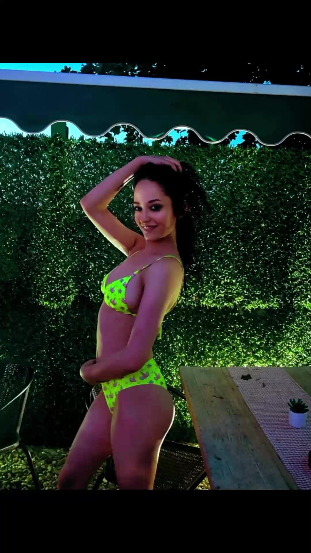 @𝒕𝒆𝒂𝒃𝒂𝒓𝒃𝒊