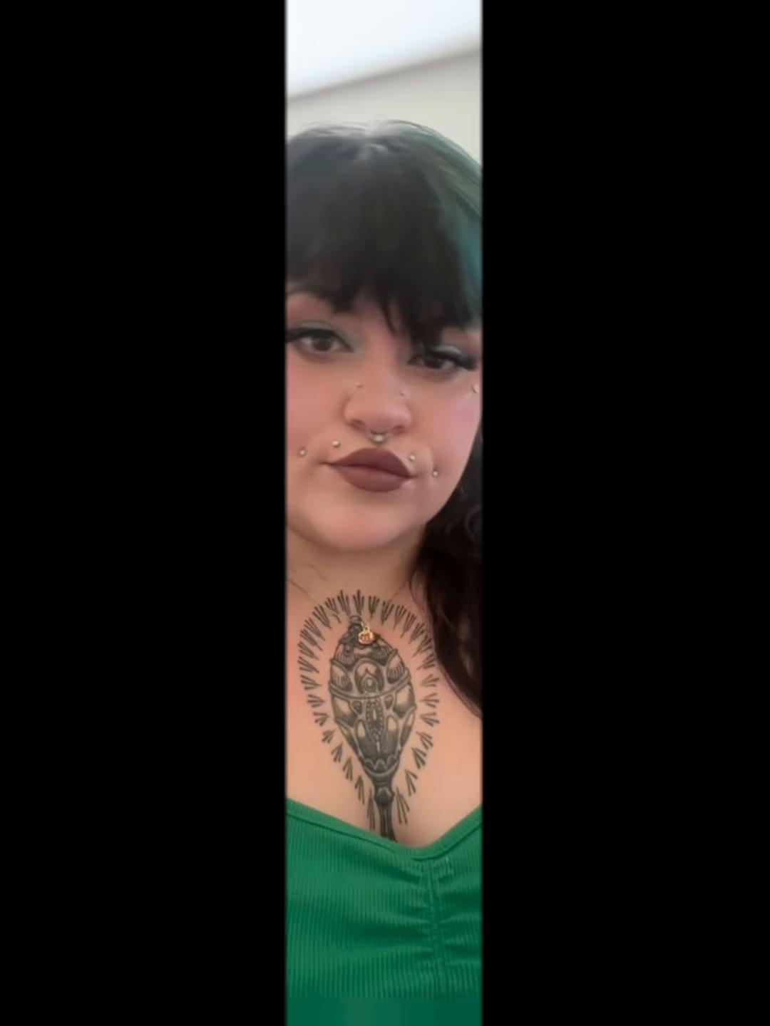 @DollyTheWolfQueen