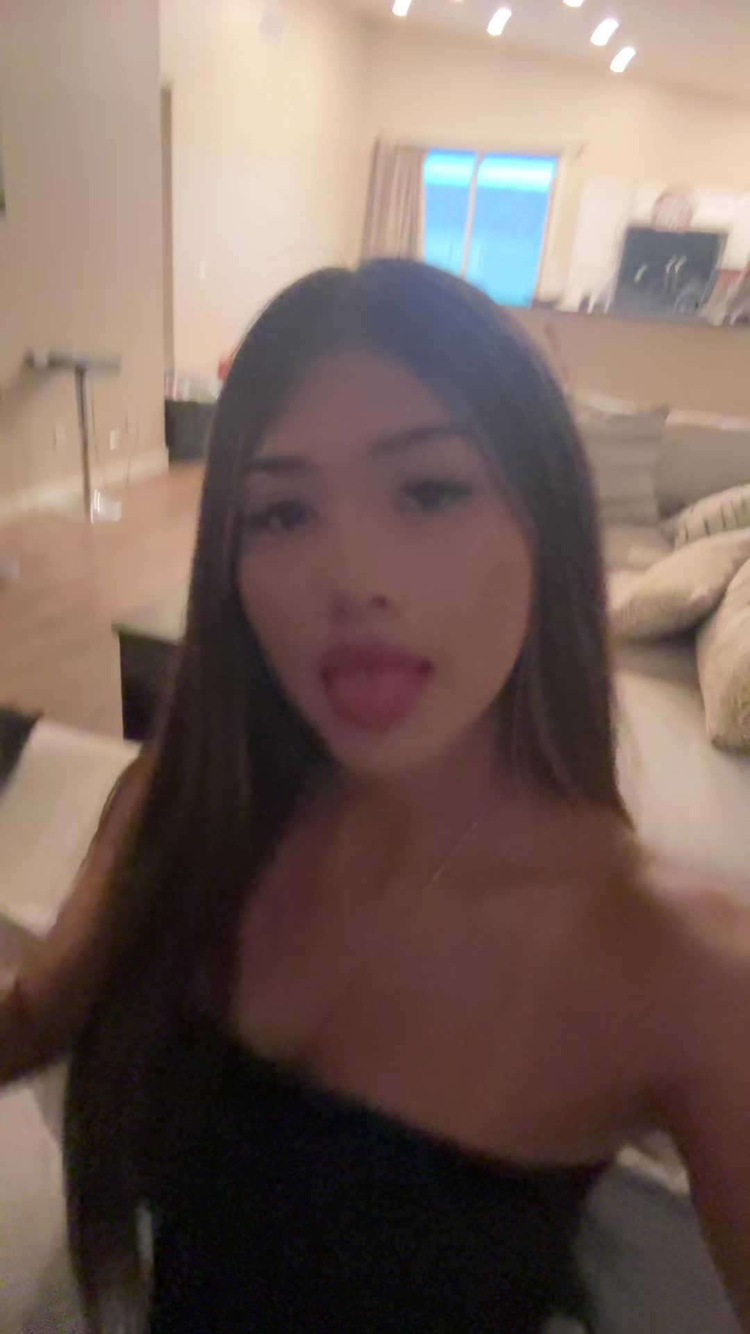 @𝒴𝒶𝓇𝑒𝓁𝒾
