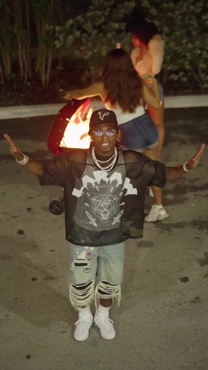 @Jacquees