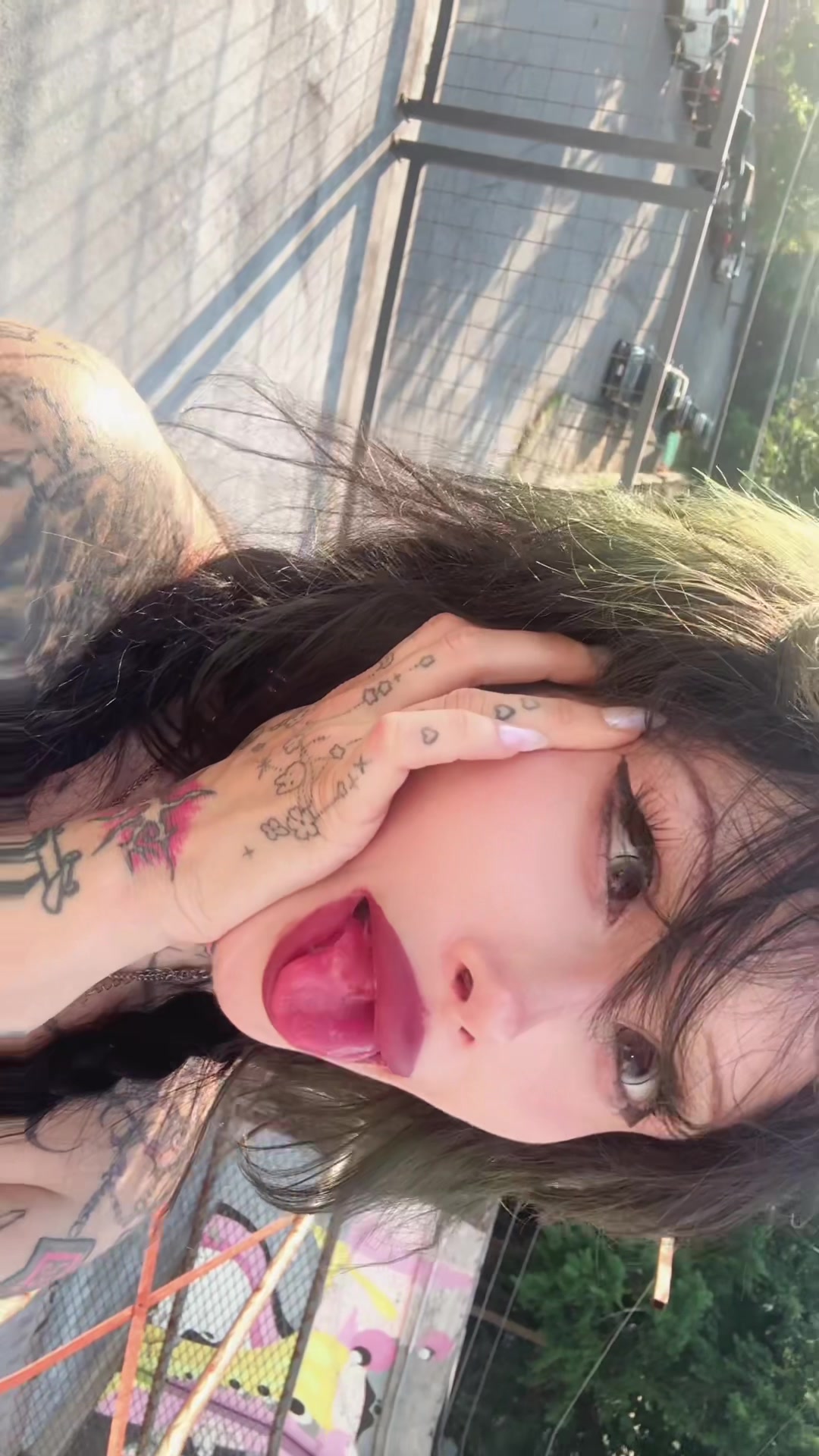@zommmbri