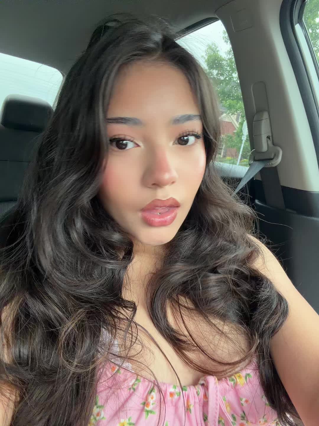 @leslye