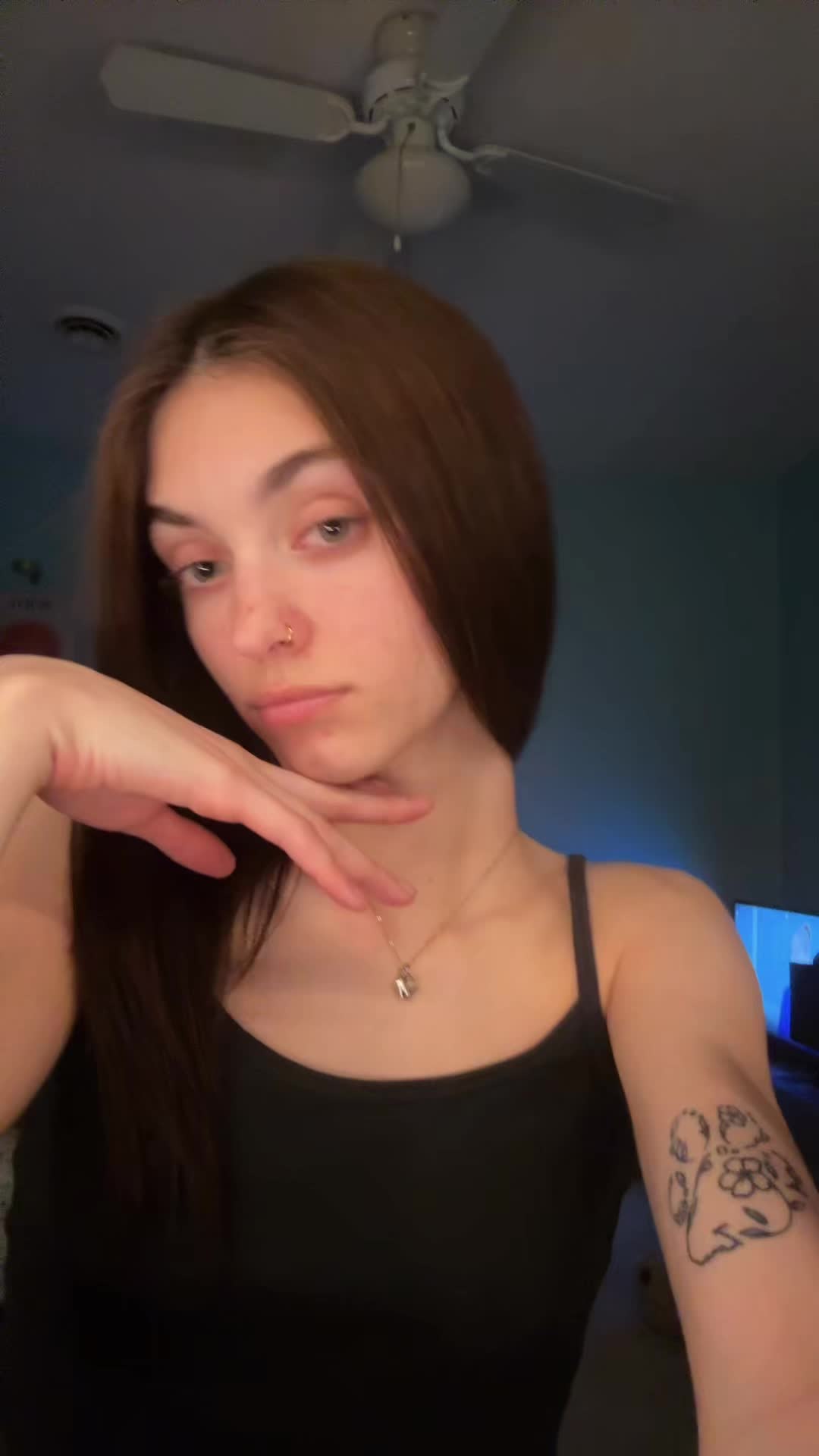 @ry<3