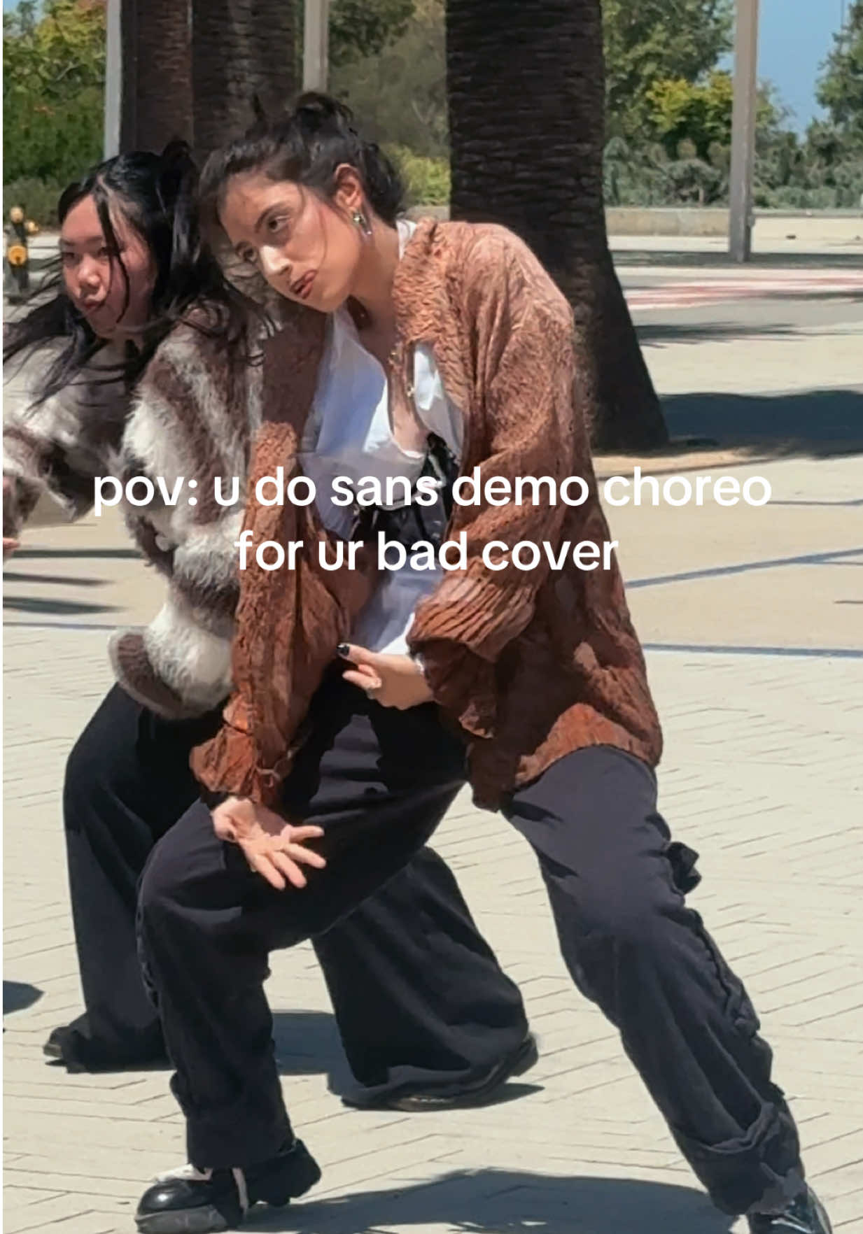 @🐝