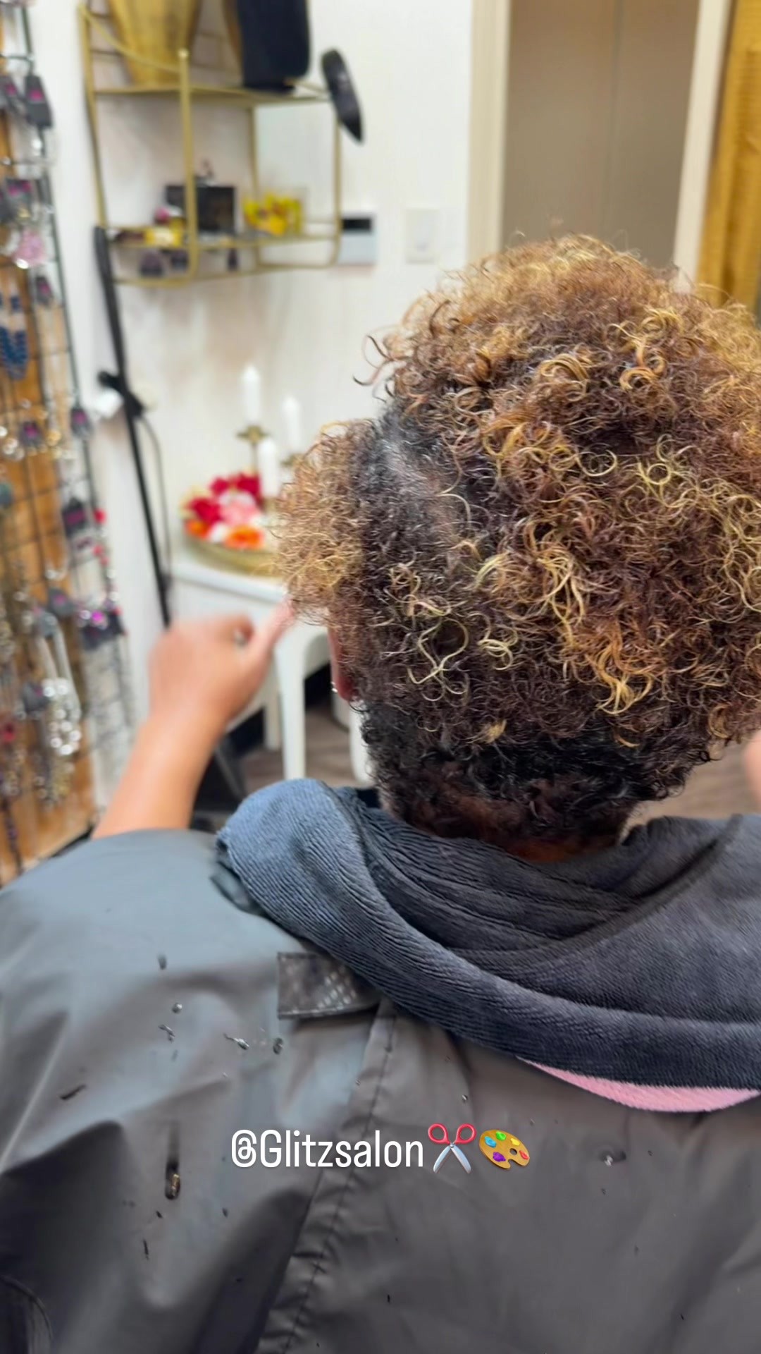 @Glitz Salon