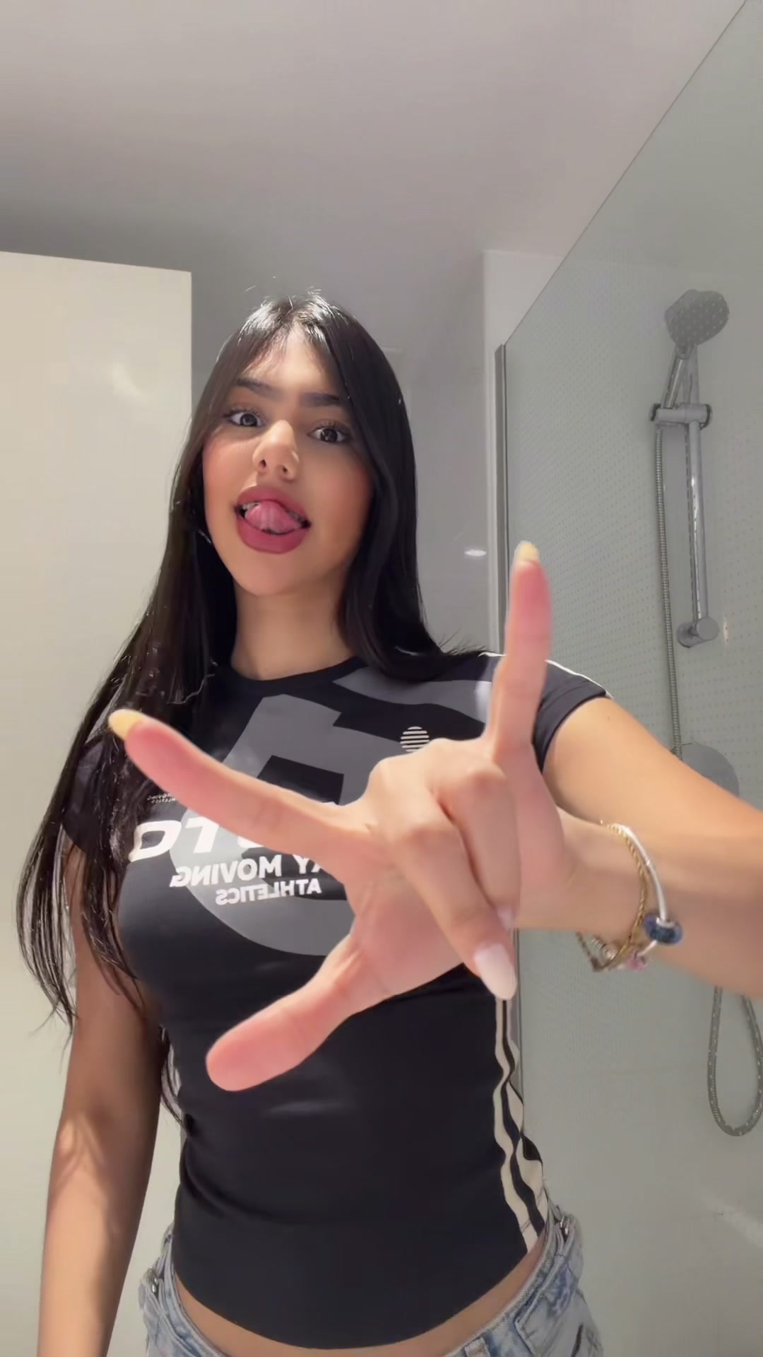 @Cristinaa🐰ིྀ