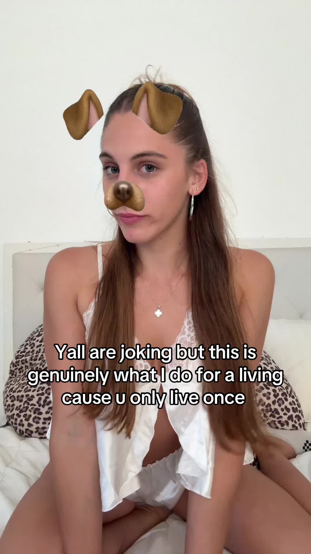 @Ma&euml;va
