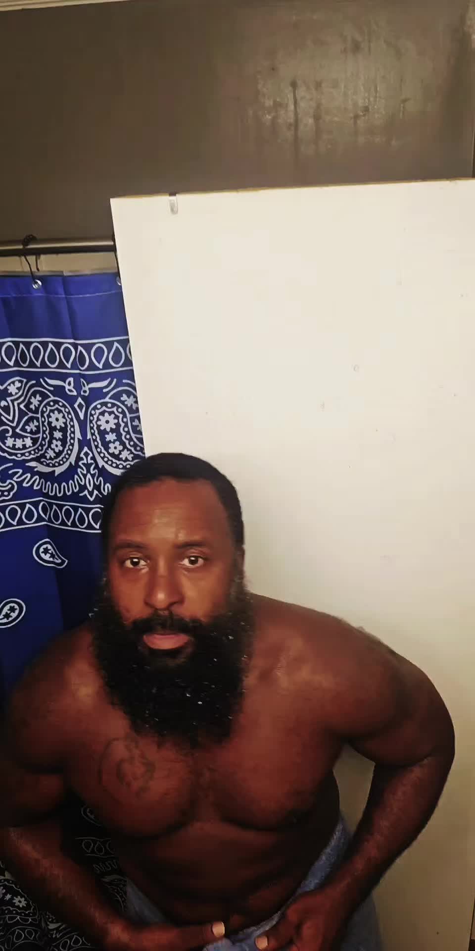 @TheSexyBusDriver