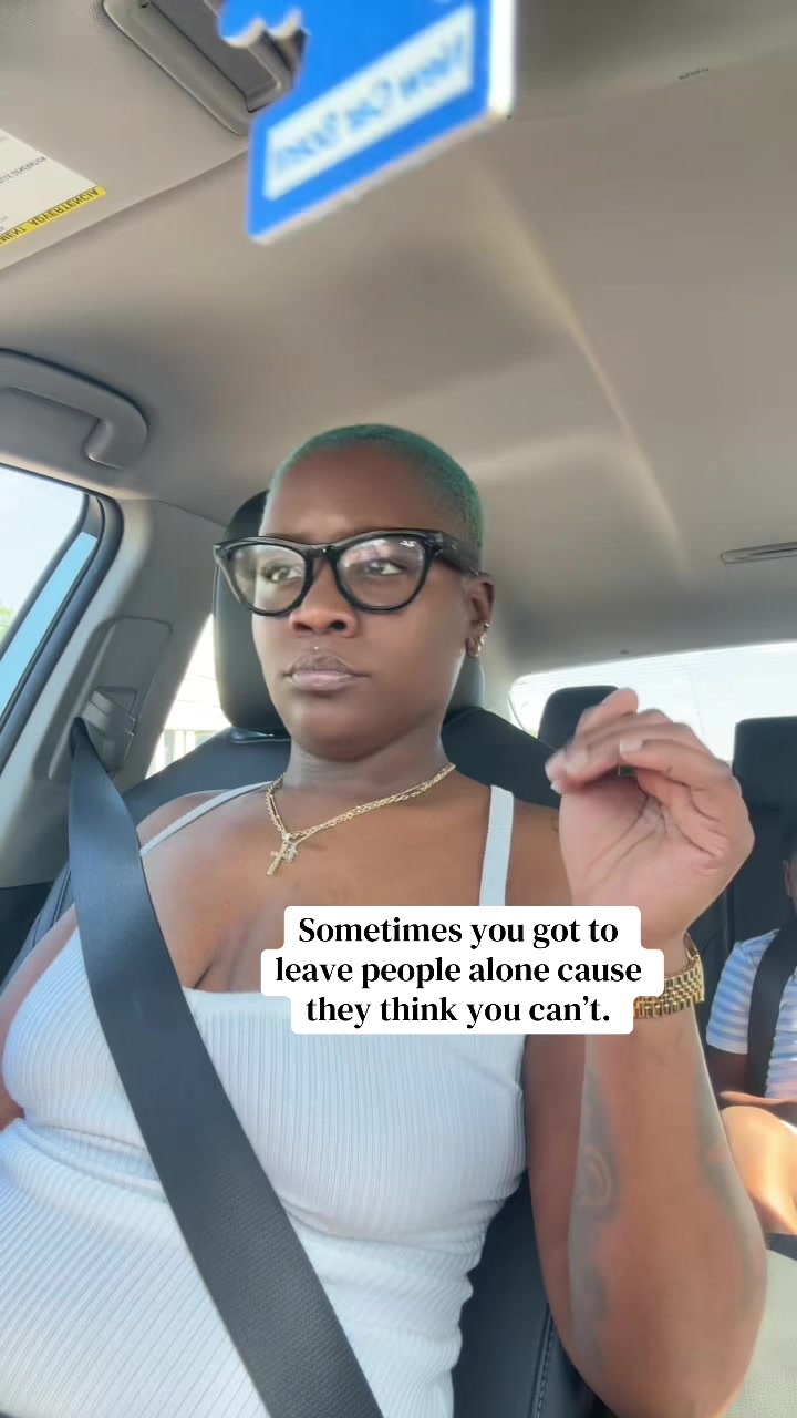 @50ShadesOfNia
