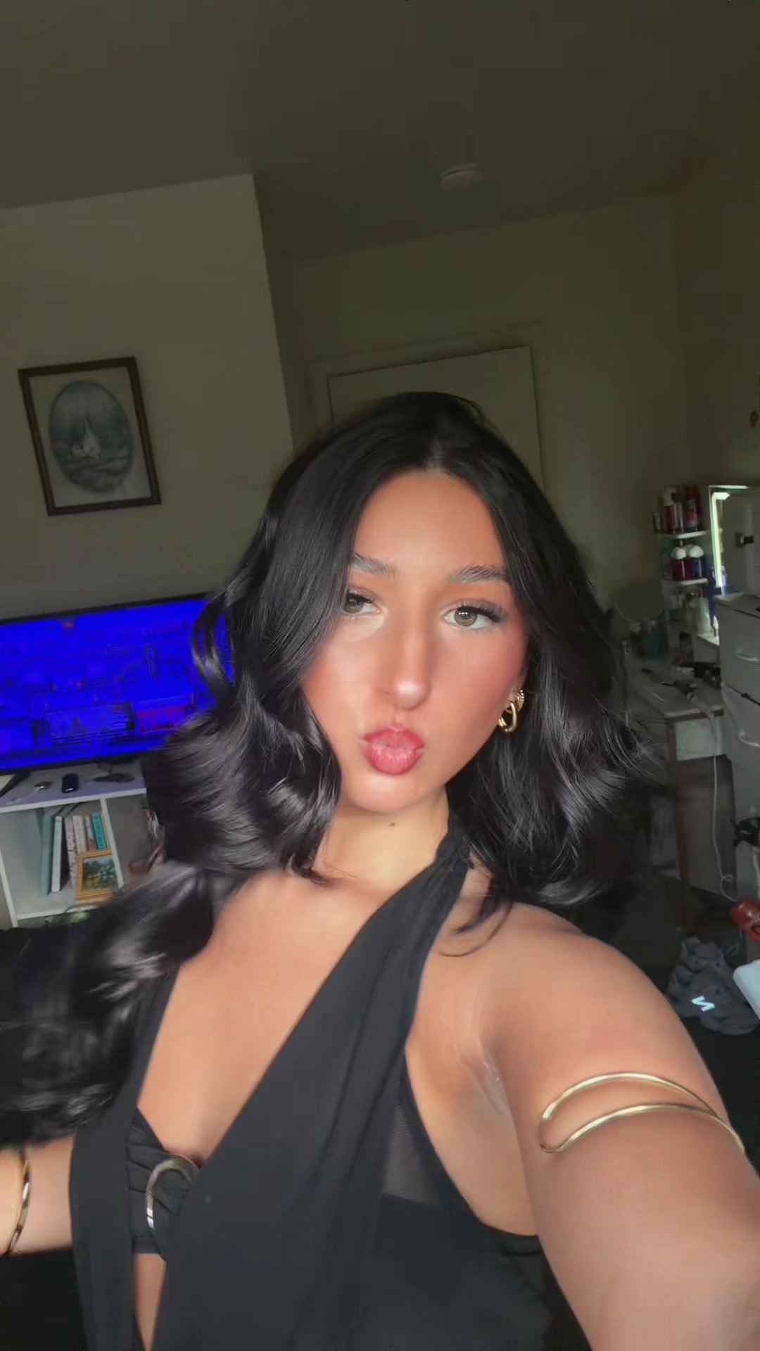 @lily🍒✨💋🍸🖤