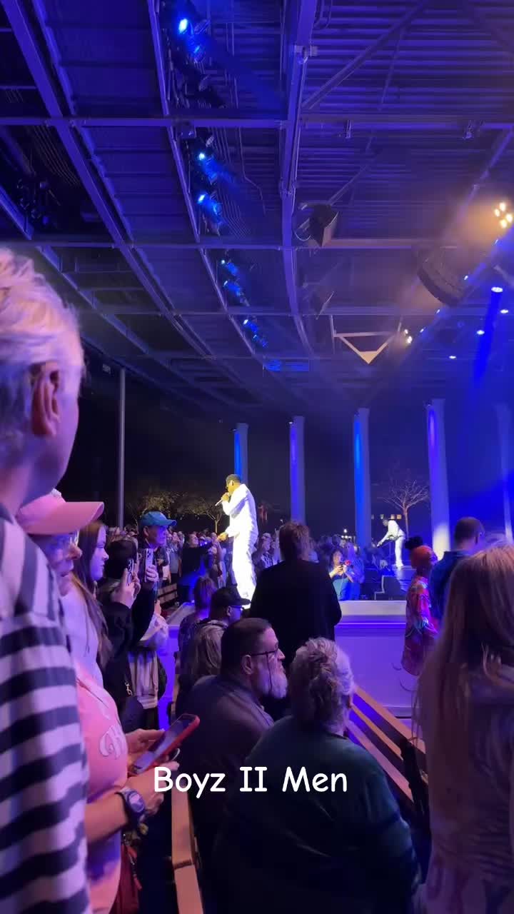 @SipSipRenee