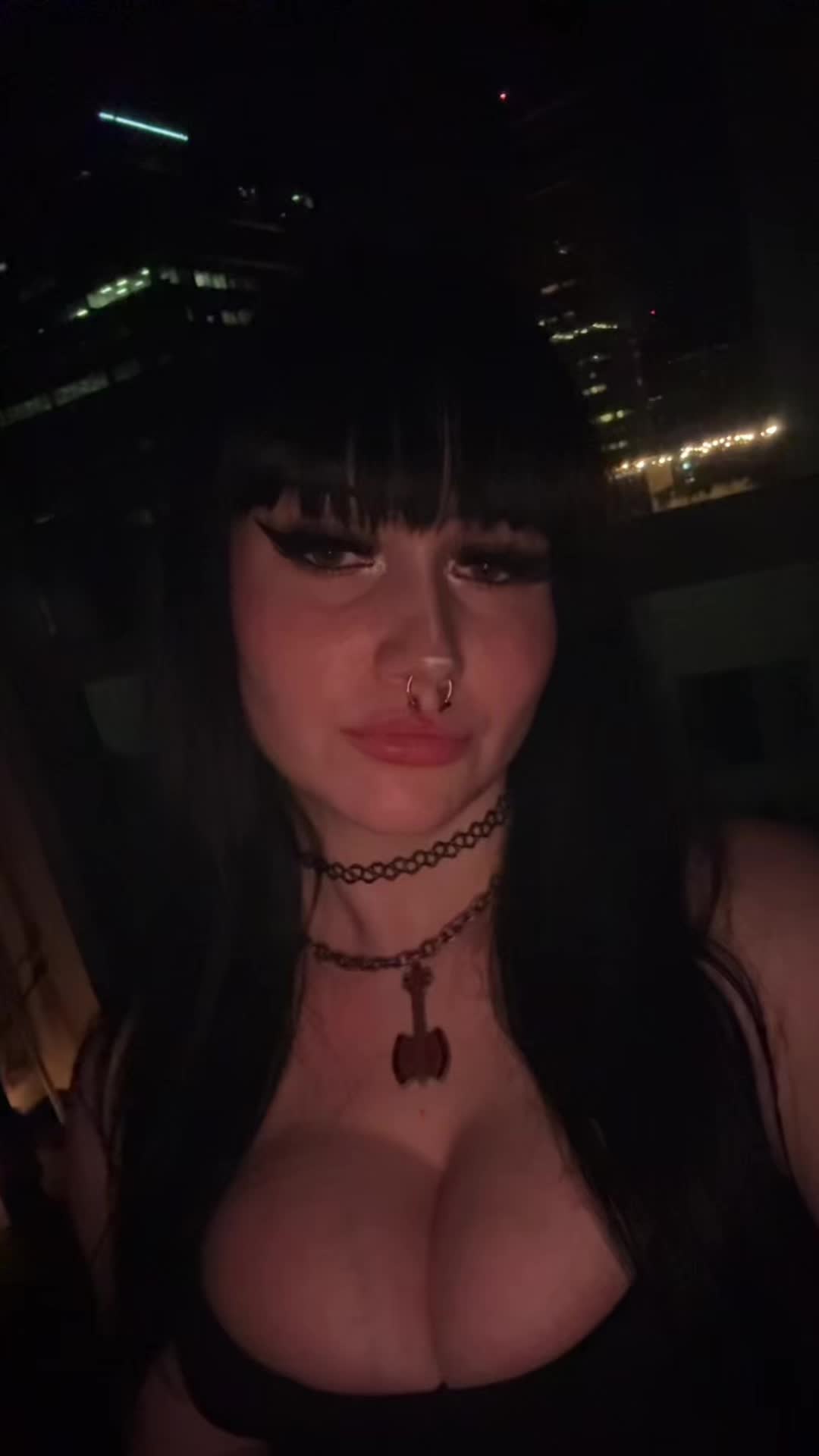 @BurgundyBitez♡