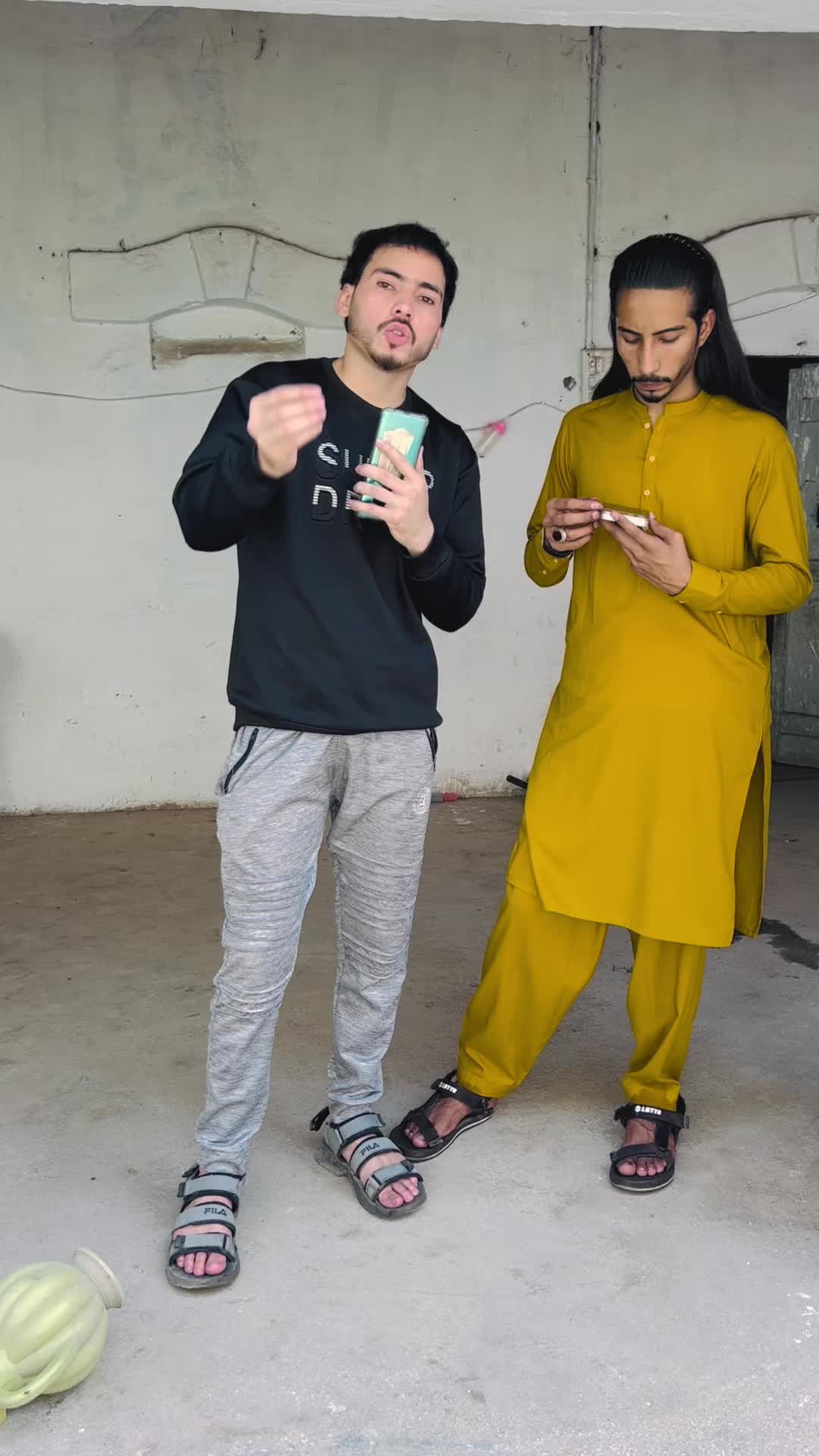 @hasnainshahi_27