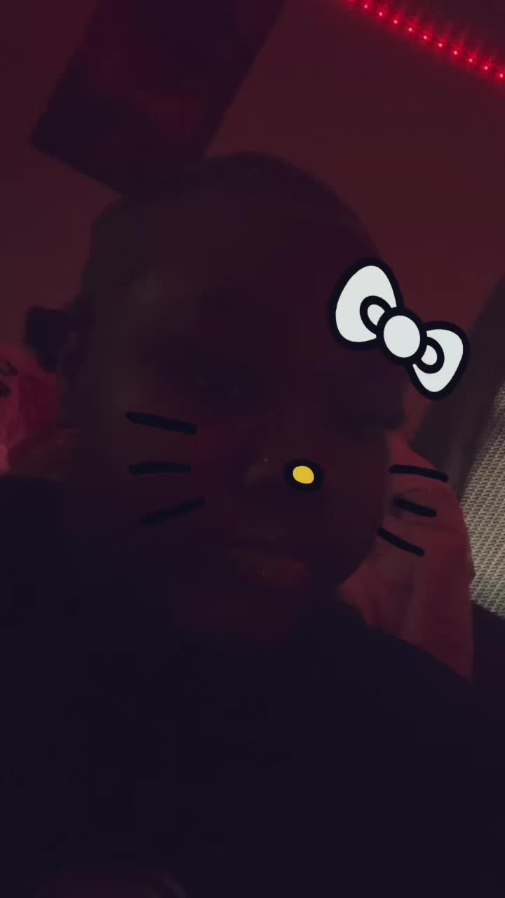 @DAQUEENOFC👑🤭