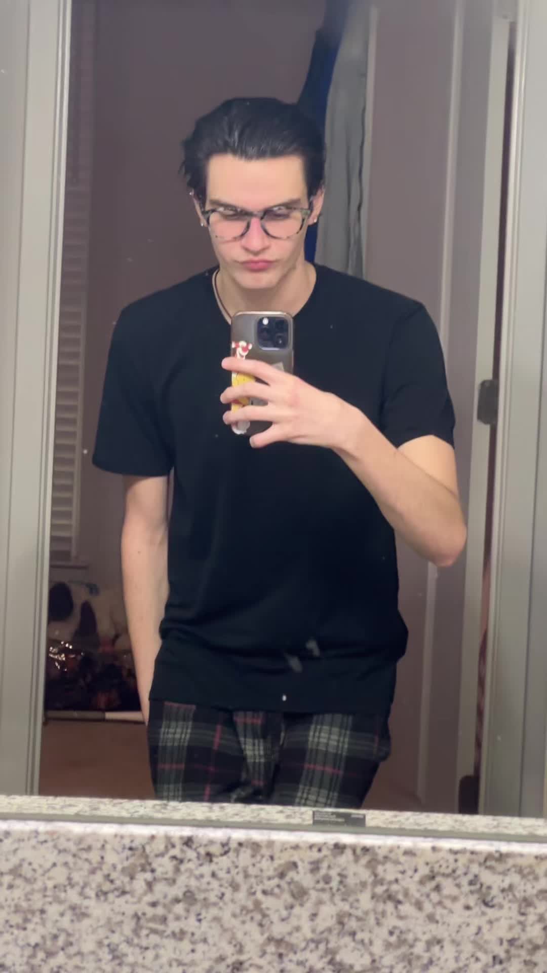 @MichaelorConner