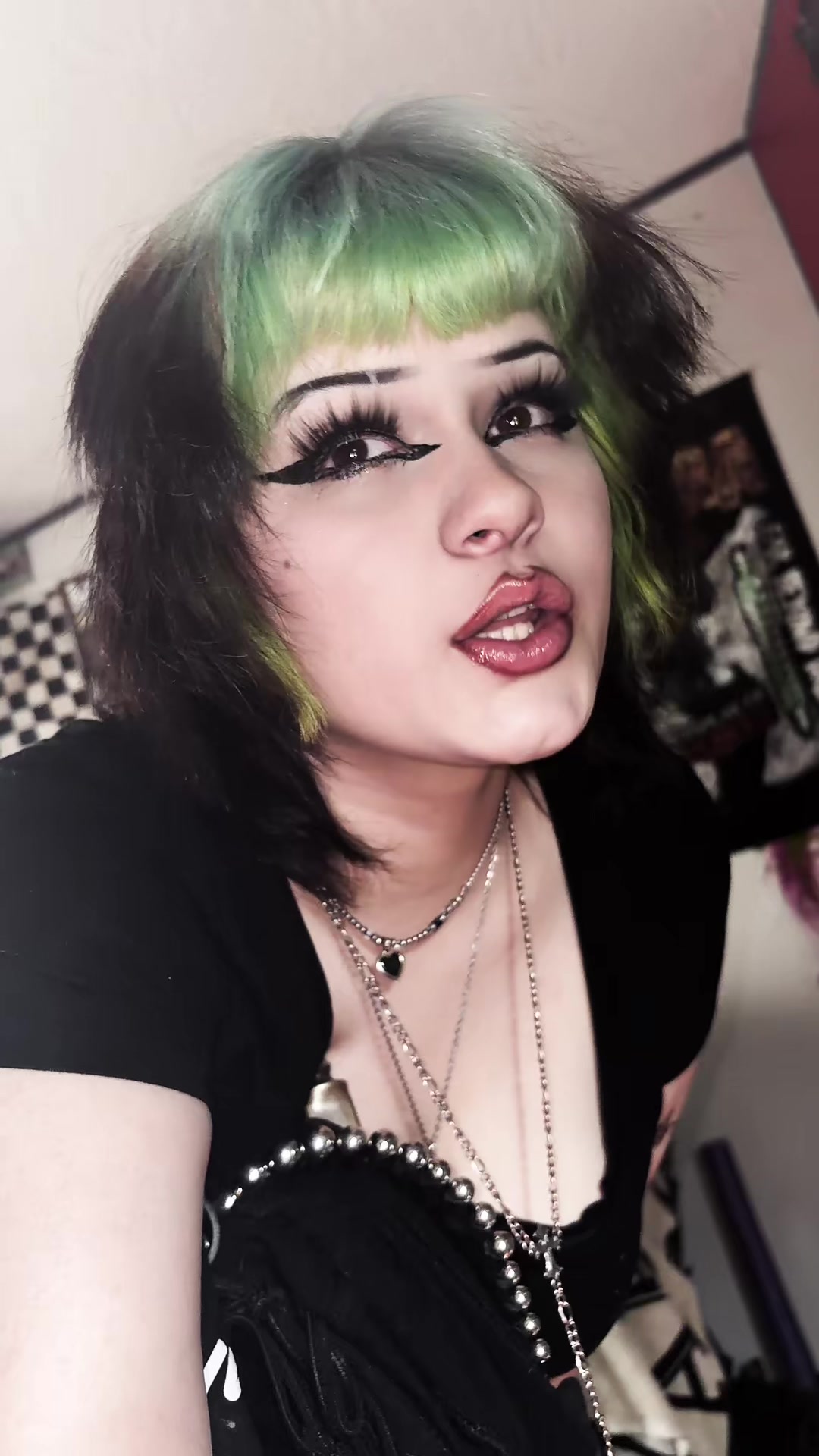 @bloodyzwingz