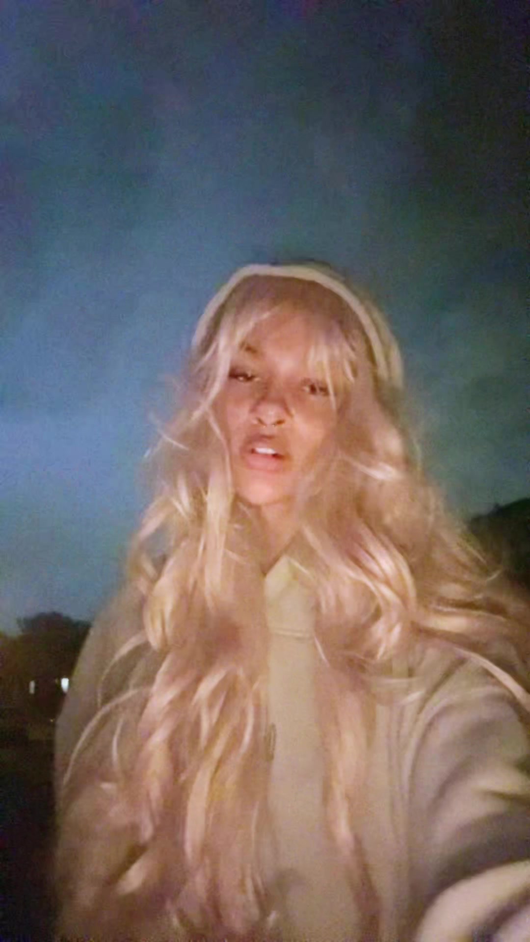 @𝔻𝕣𝕖𝕒𝕞𝕪𝔻𝕦𝕞𝔹𝕝𝕠𝕟𝕕𝕖