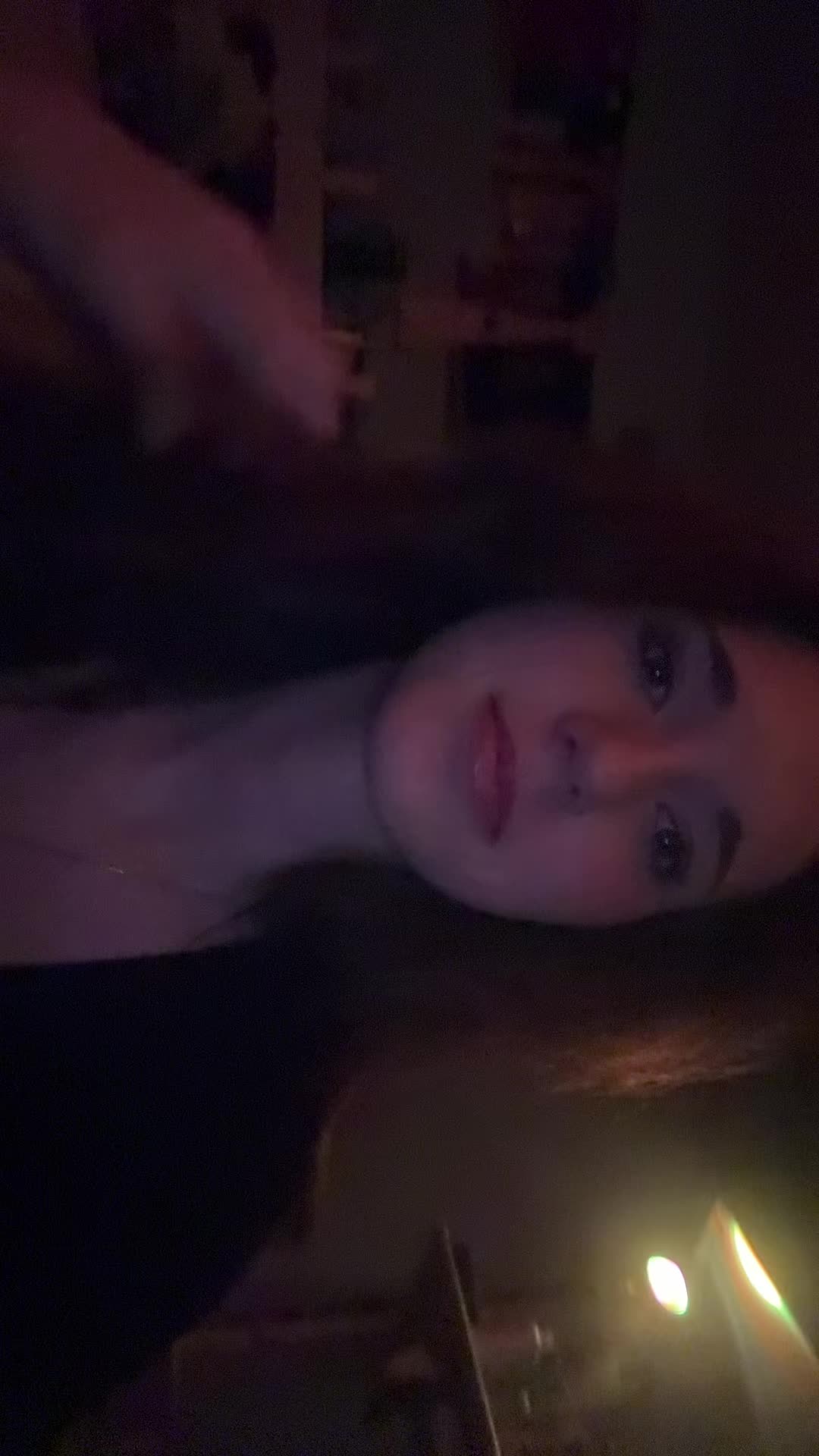 @d1shit.show