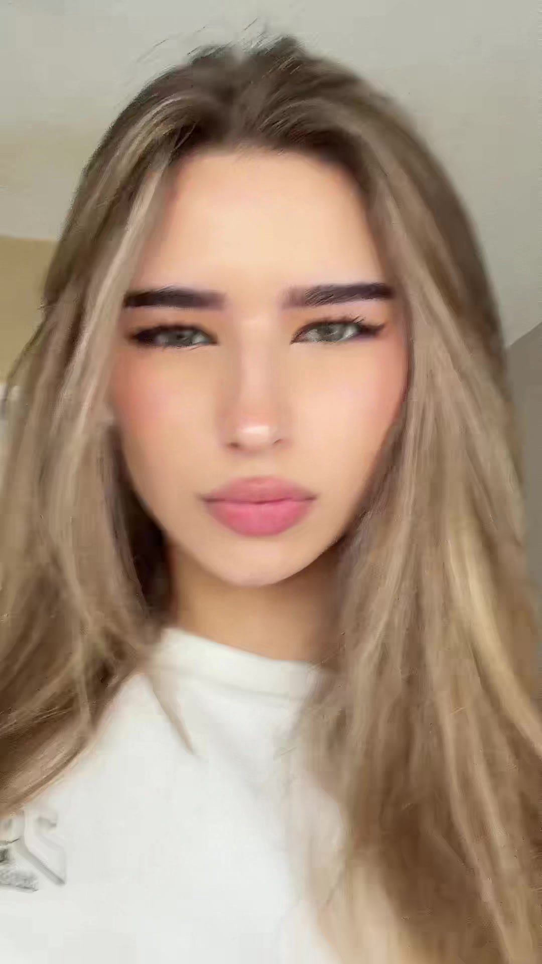 @lizka