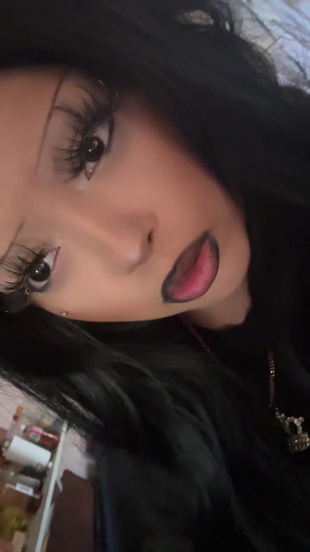 @𝐼𝓈𝒶 🎭