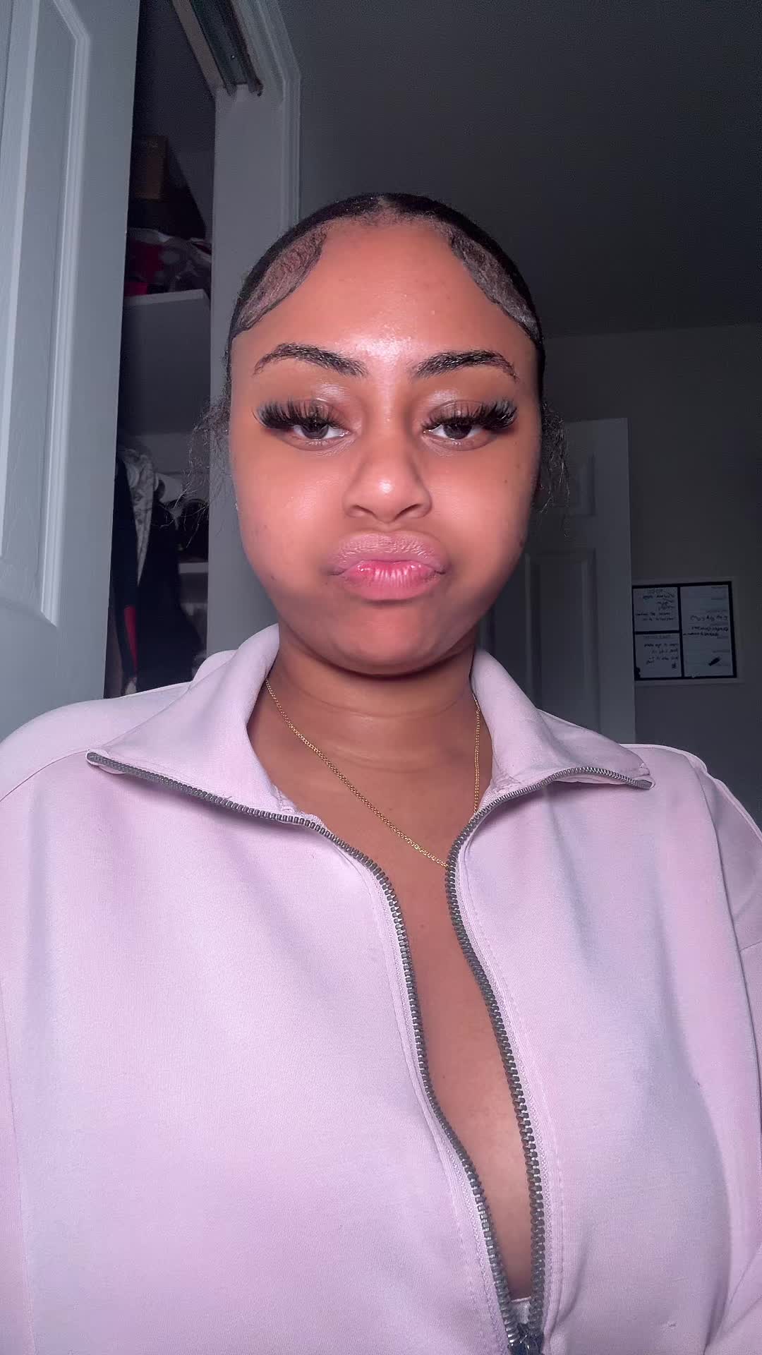 @Kaylalebomb ✨