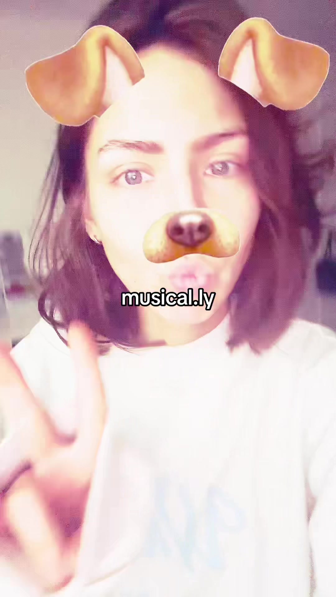@<3