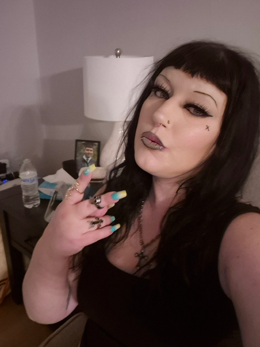 @alt_girl88