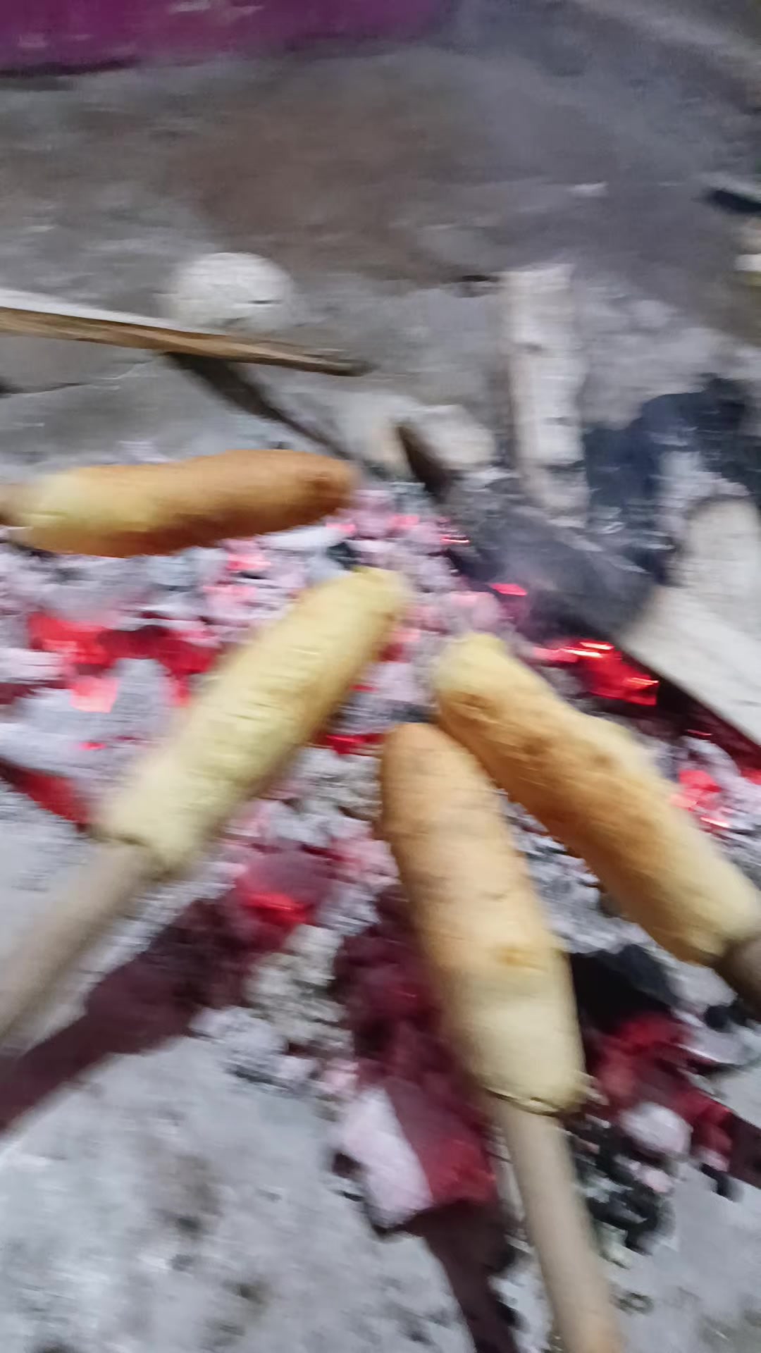 @AmeliSotelo
