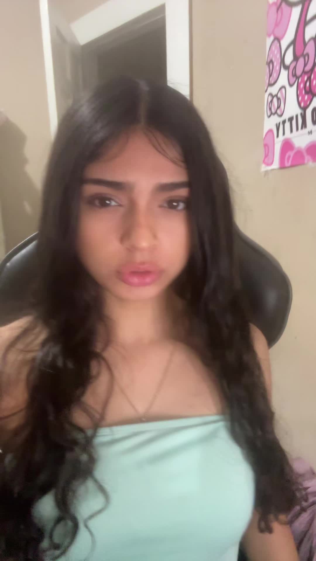 @laura_kawaii123