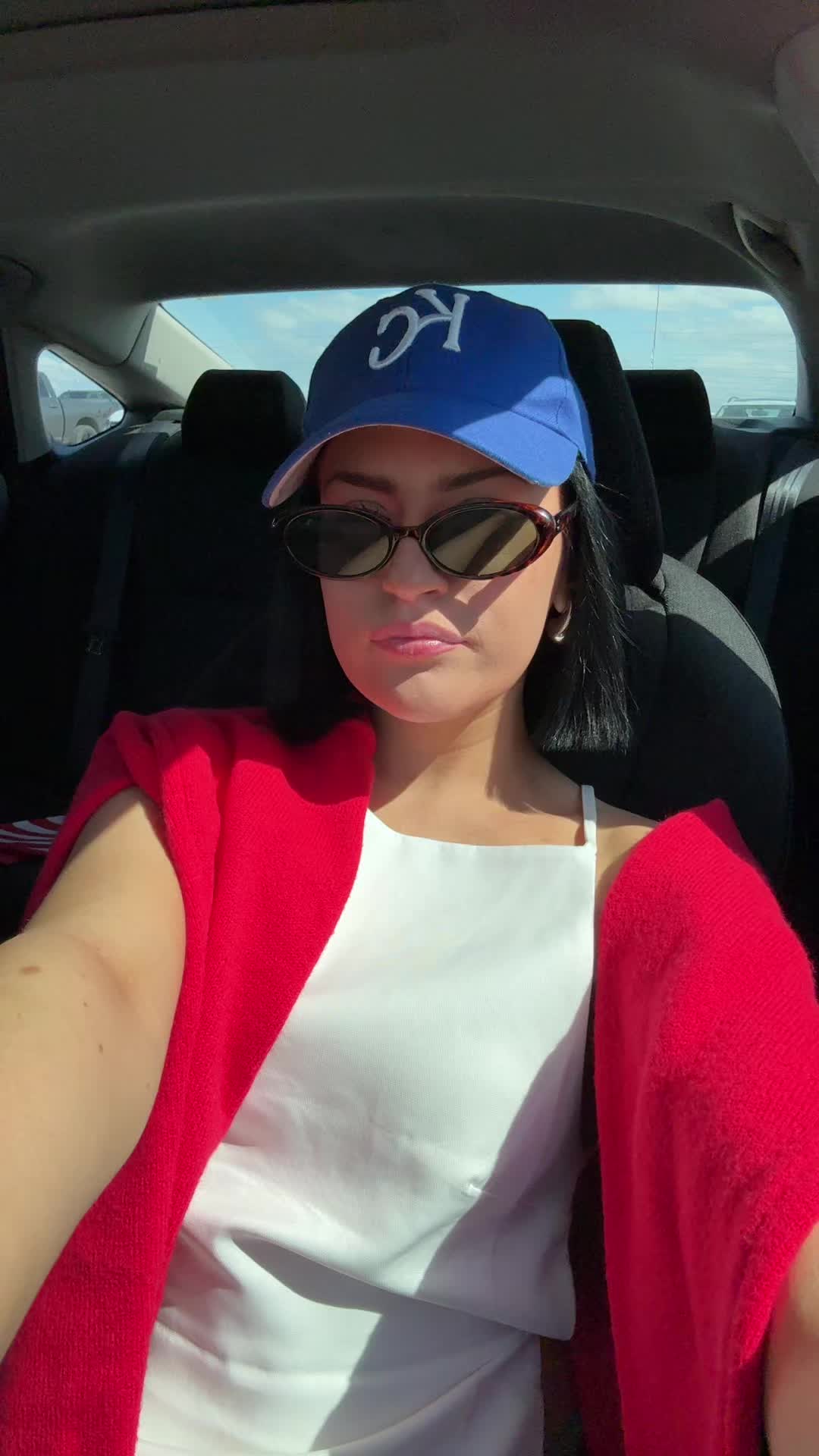 @Ella M
