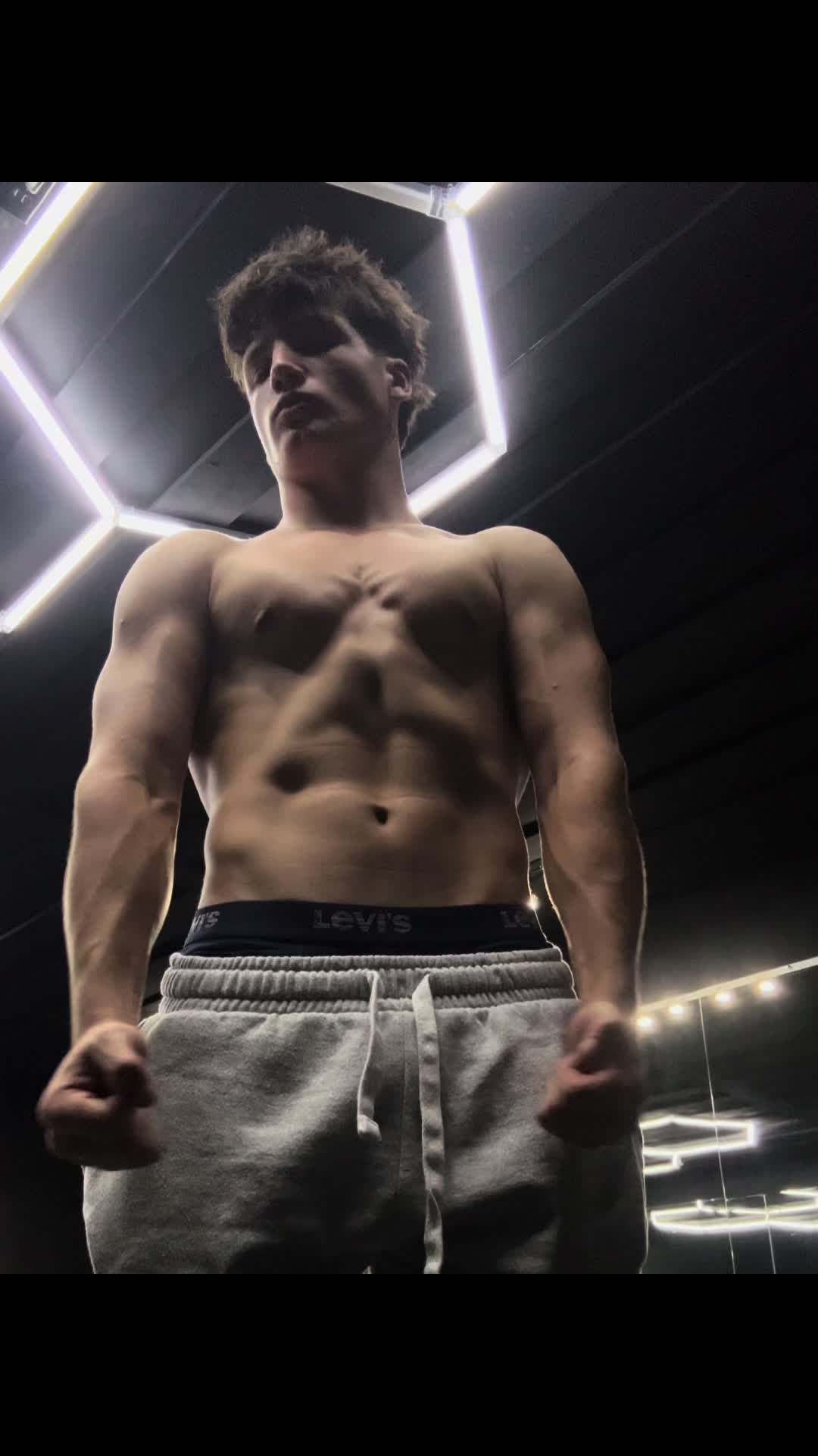 @coltlafargue112