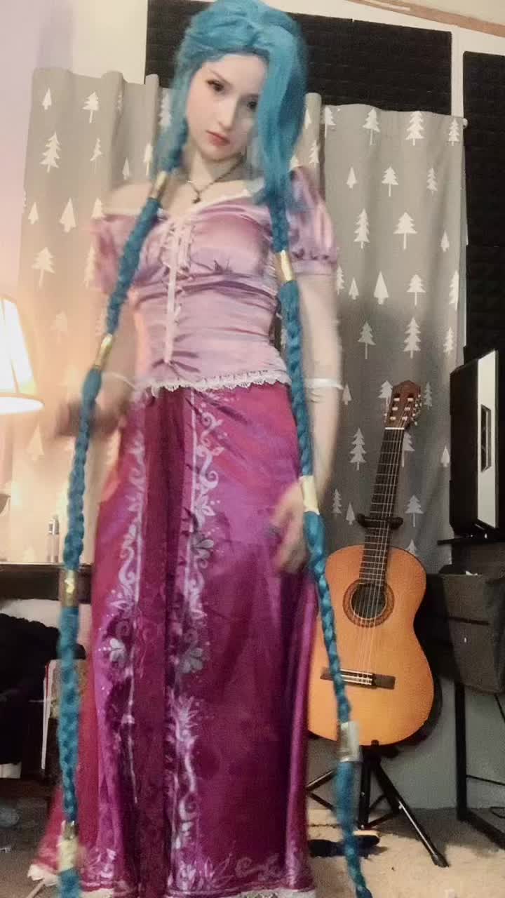 @≽^&bull;⩊&bull;^≼♡