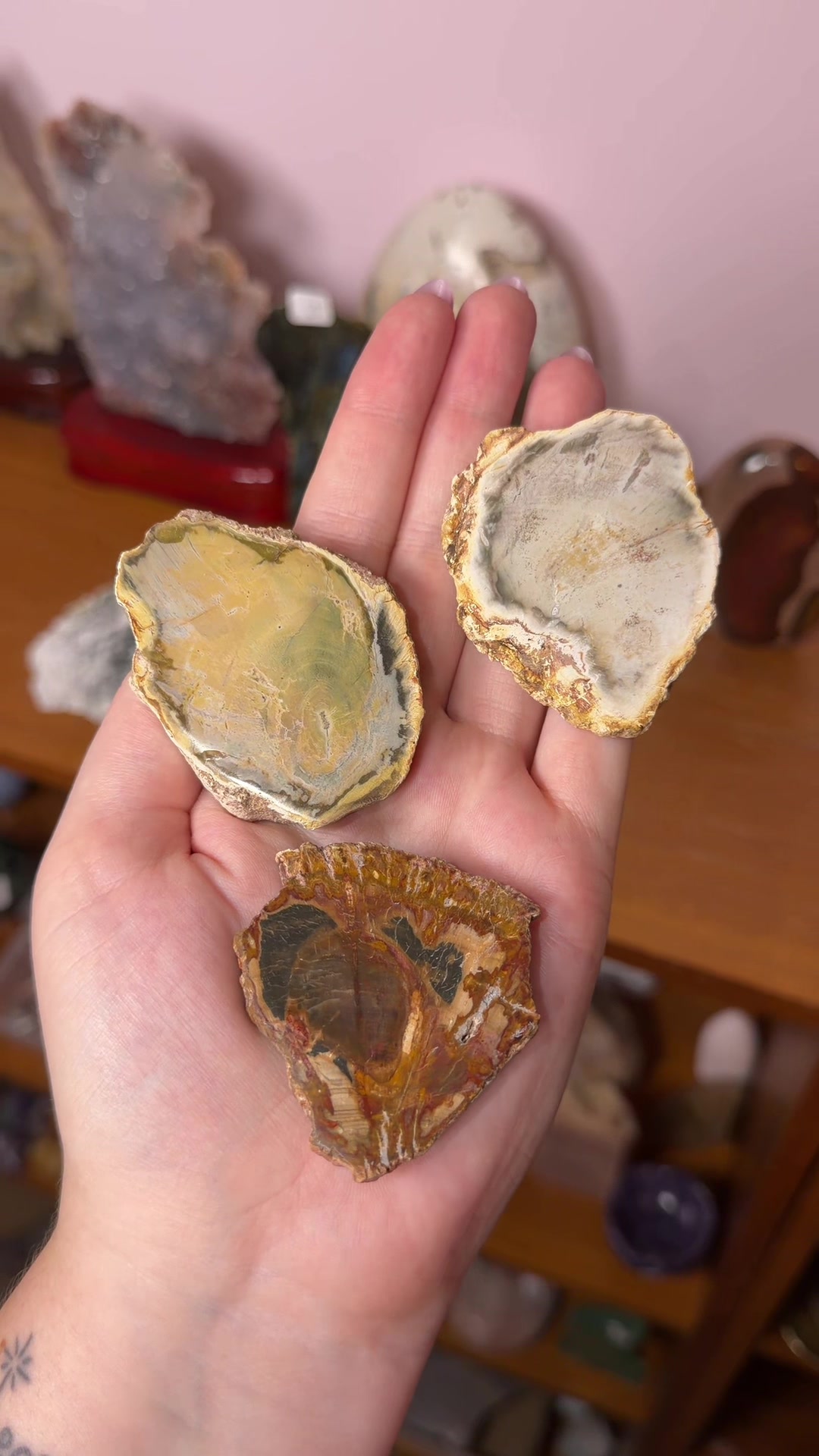 @beautiful aura crystals