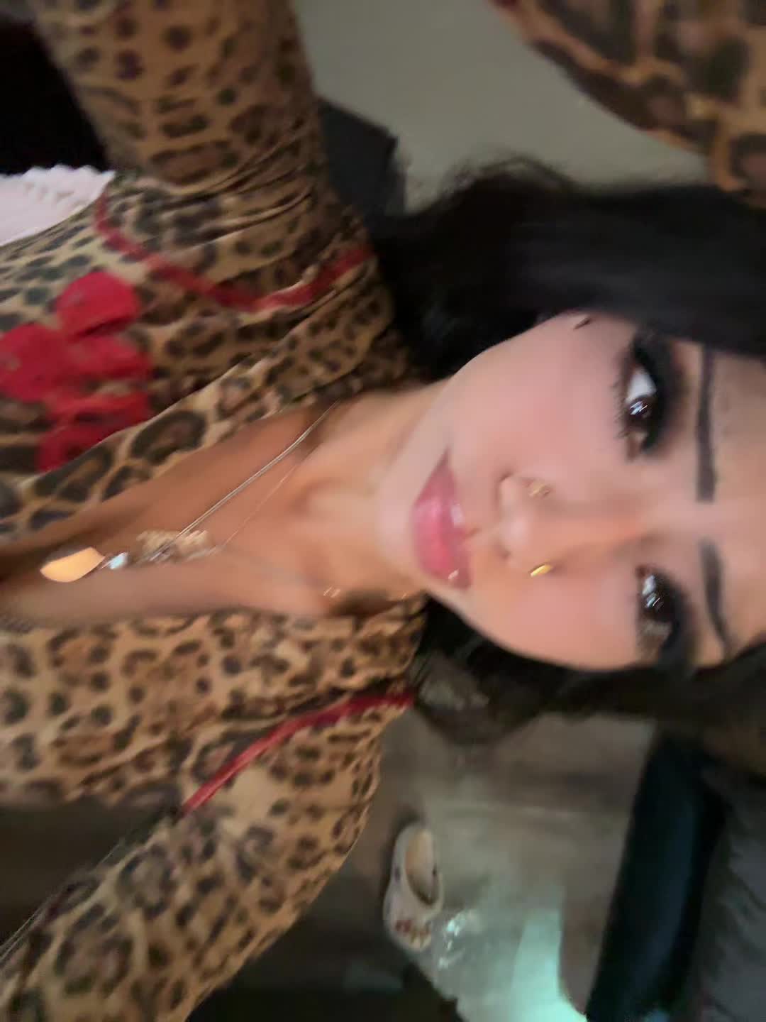 @&image;𝔰𝔞