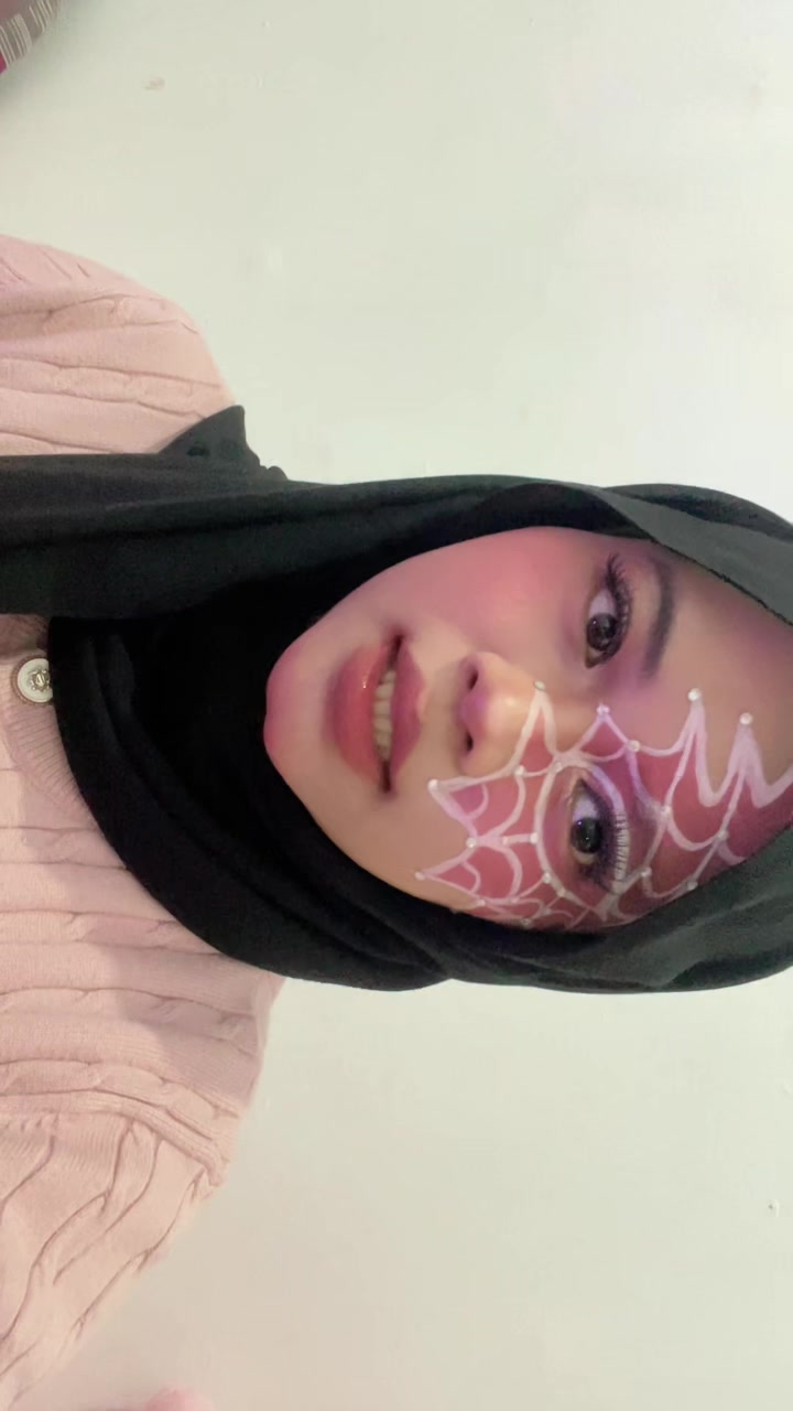 @heeyrenaa