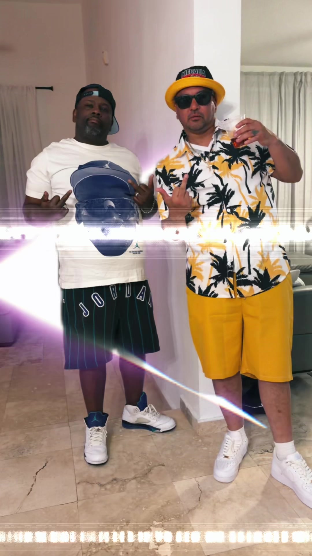 @𝓣𝓸𝓷𝔂 𝓜𝓪𝓬𝓪𝓻𝓸𝓷𝓲