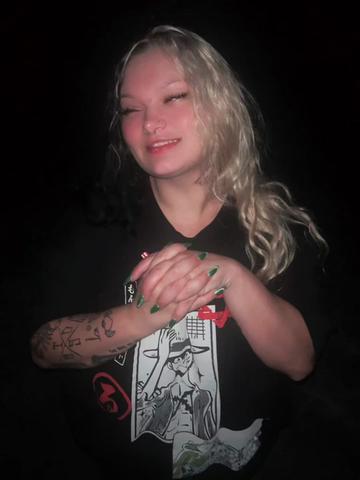@Liv
