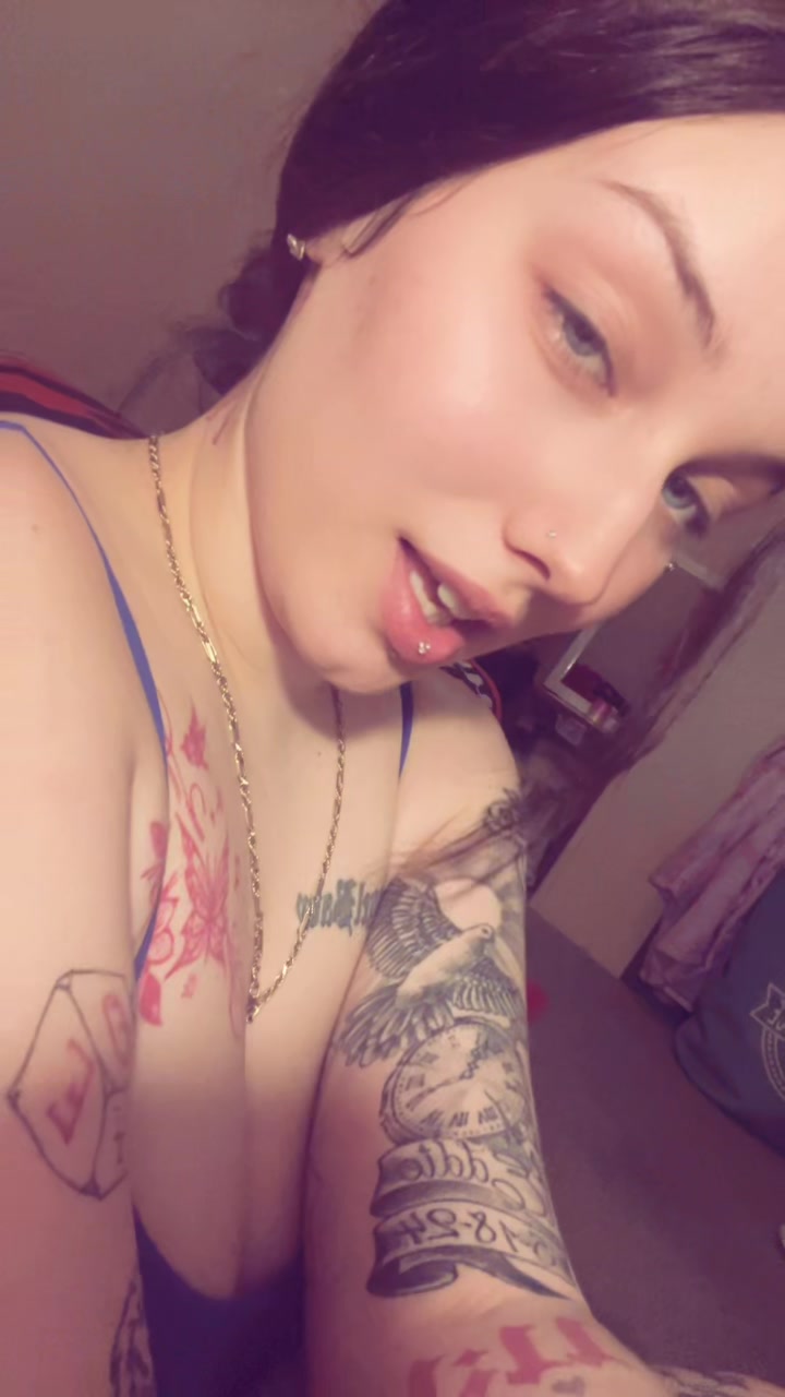 @Alexisssss