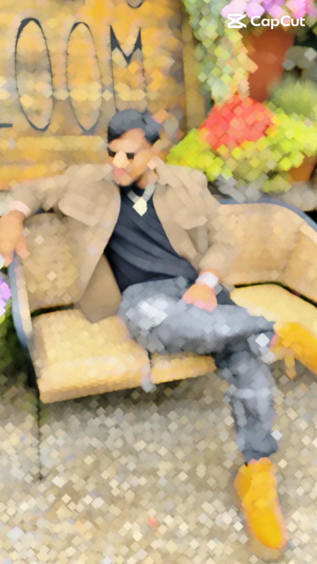@кαятнιк 🇨🇦ѕєєиυ σffι¢ιαℓ 👑