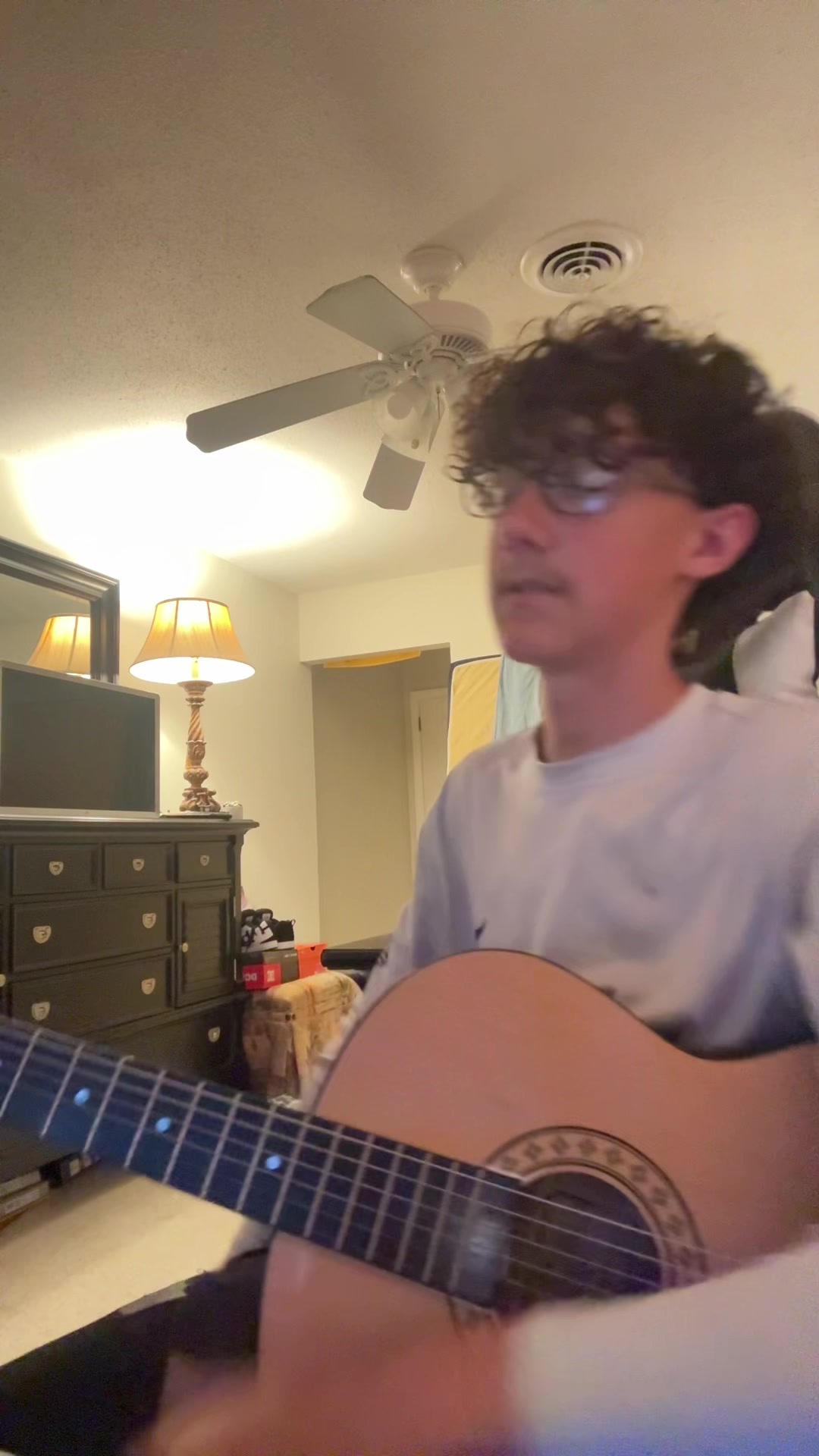 @Tj_lovesCreed🤘🎸