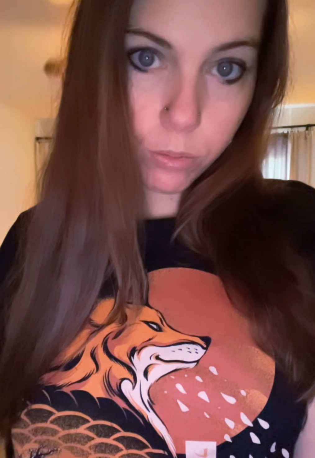 @> • . • <