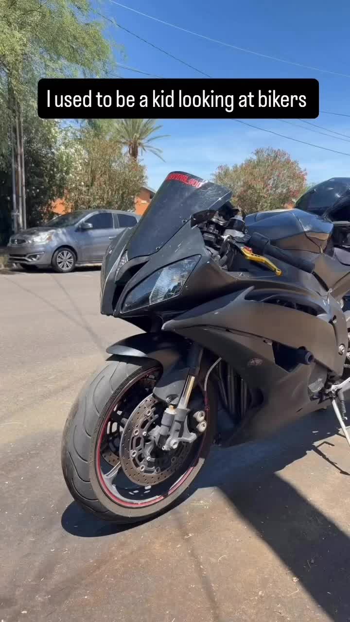 @Ayeyoa_600
